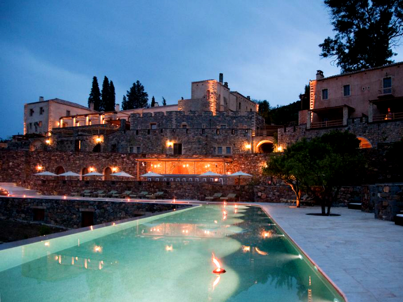 Αυτό είναι το πιο ρομαντικό ξενοδοχείο στην Ελλάδα που έχει βαθμολογία στην booking 9,3! (photos)